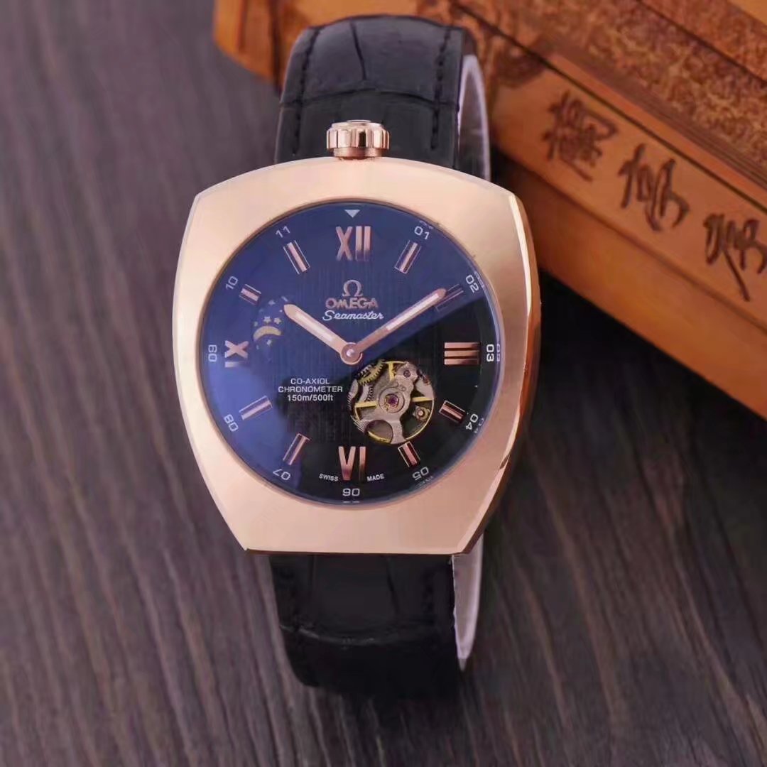 Replica watch